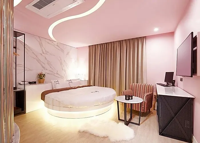 Hotel Boutique 9 Neung-dong